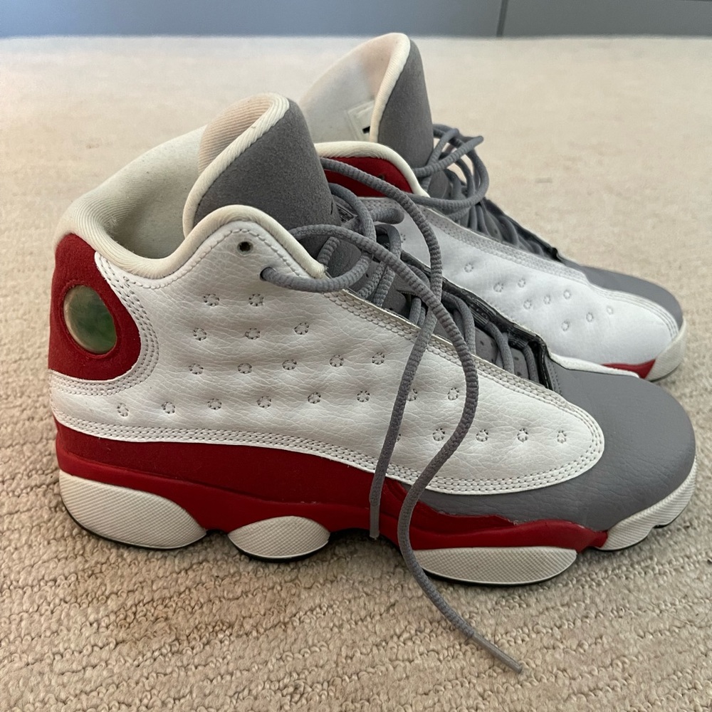 Authentic Jordan 13 - red, grey & white